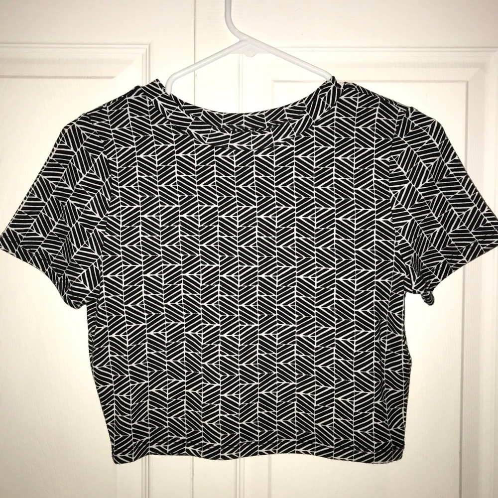 Geo crop top